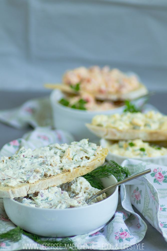 Rezeptbild: Dreierlei Aufstrich: Forellencreme, Eiersalat, Paprika-Feta-Creme