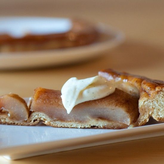 Rezeptbild: Birnen Tarte Tatin mit Briocheteig