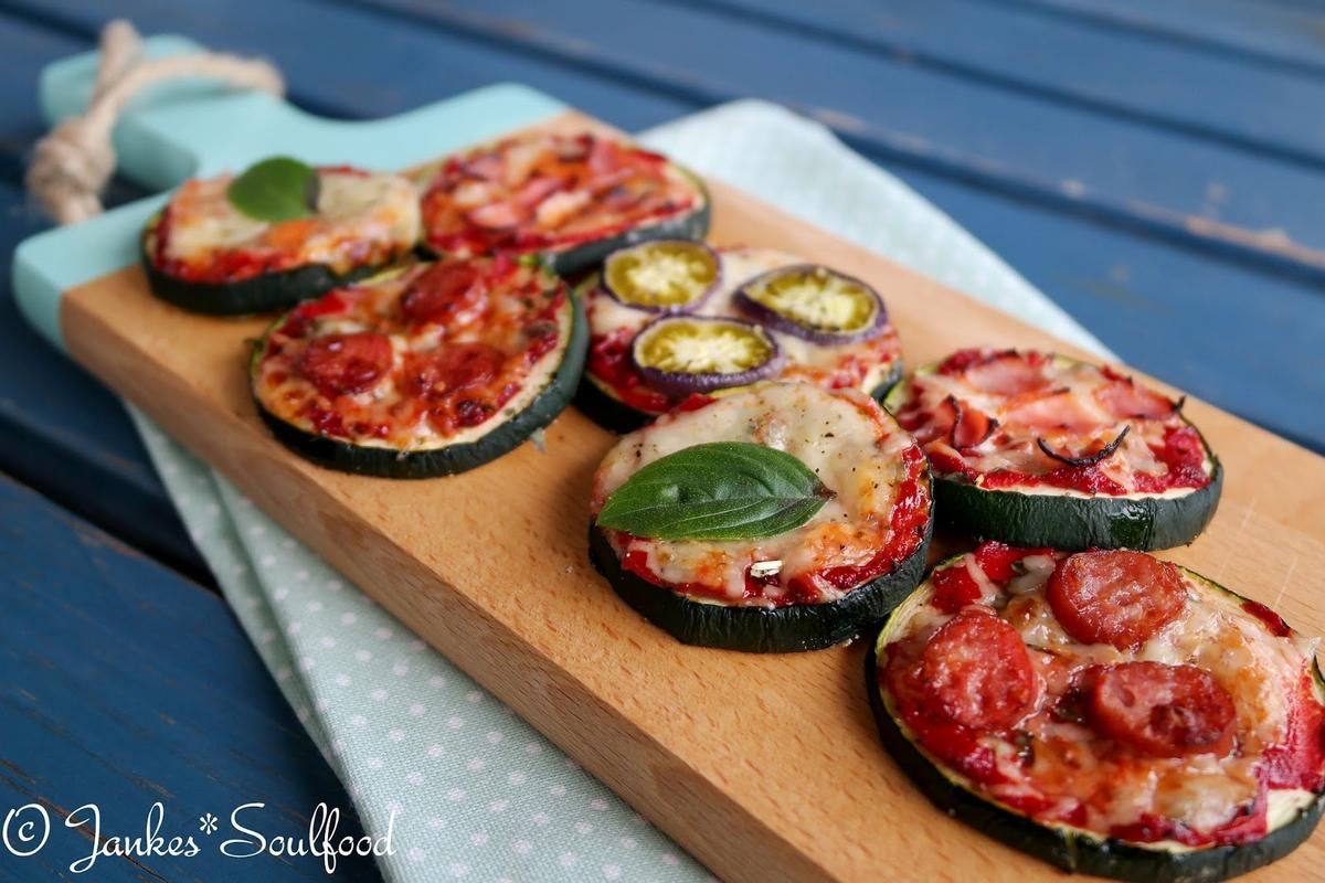 Rezeptbild: Zucchini-Pizza