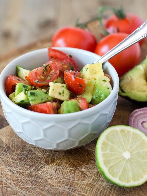 Rezeptbild: Tomaten-Avocado-Salat