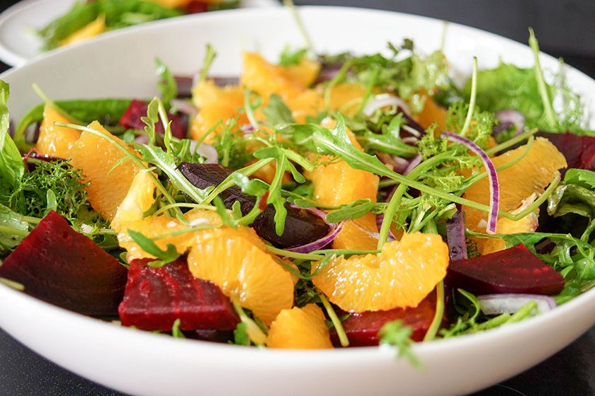 Rezeptbild: Rote Bete gebacken in Zitronen-Pistazien-Vinaigrette