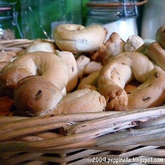Rezeptbild: Taralli napoletani - Fenchelkringel