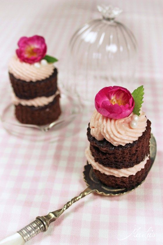 Rezeptbild: Mini-Schokotörtchen