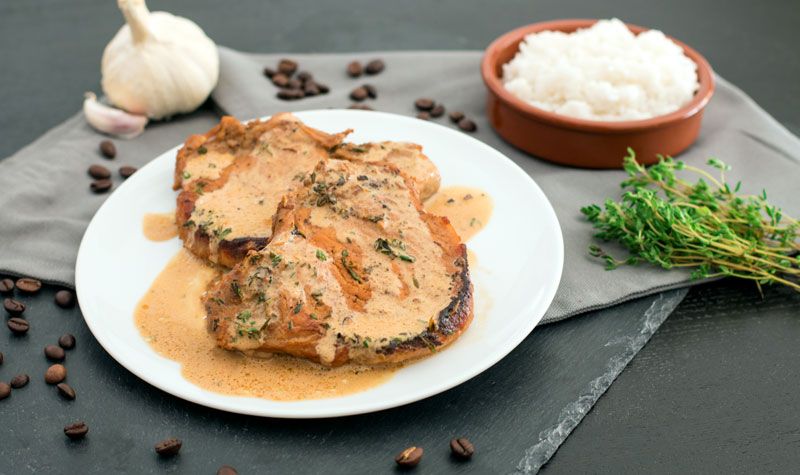 Rezeptbild: Koteletts in cremiger Kaffee-Zitronensauce