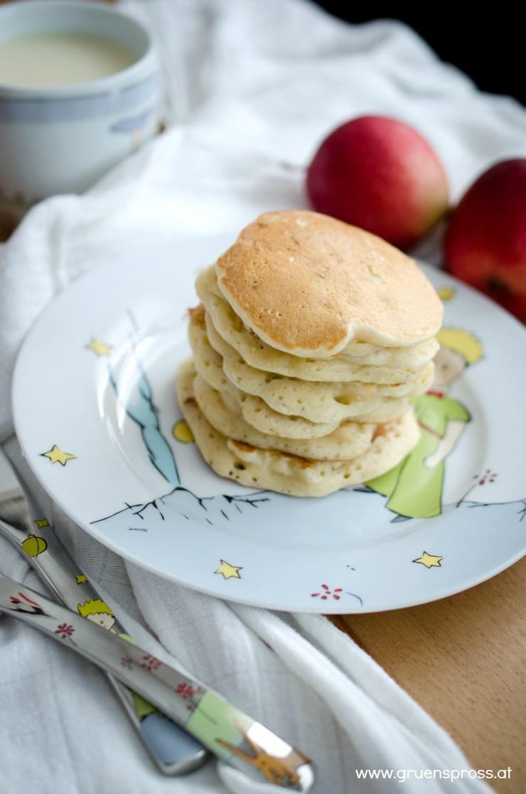 Rezeptbild: Vegane Apfelpancakes 