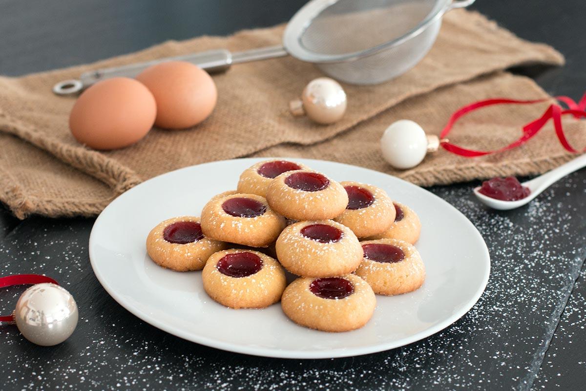 Rezeptbild: Beliebte Engelsaugen / Husarenkrapfen