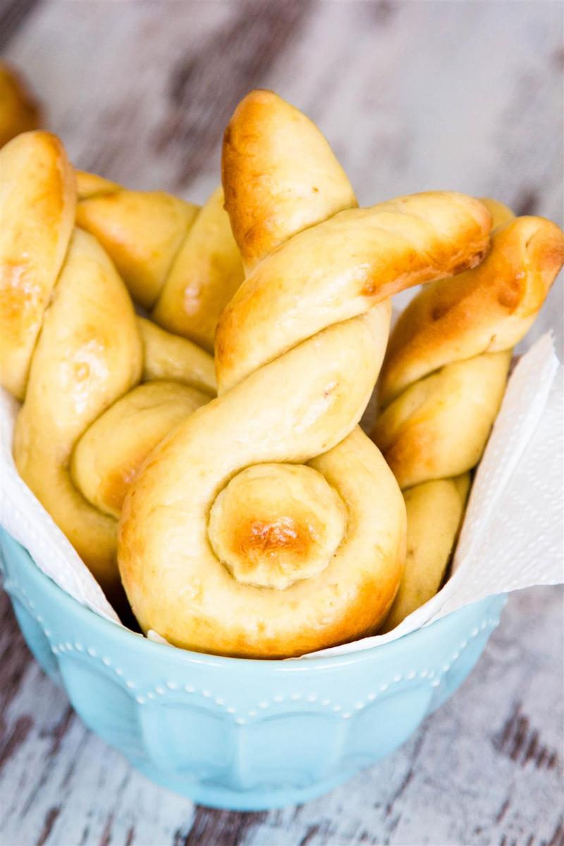 Rezeptbild: SÜSSE HEFE-HÄSCHE