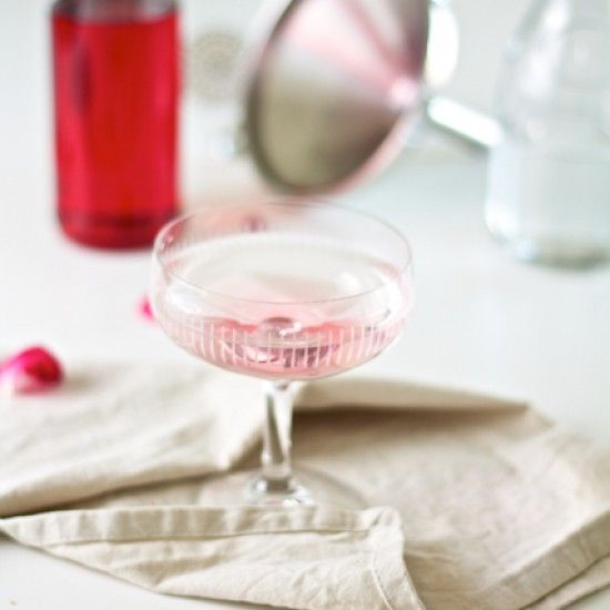 Rezeptbild: Rosensirup