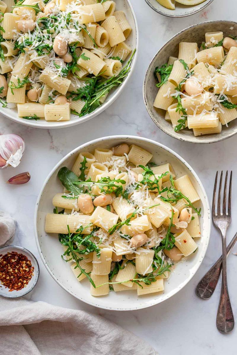 Rezeptbild: Pasta mit weißen Bohnen, Rucola und Zitrone