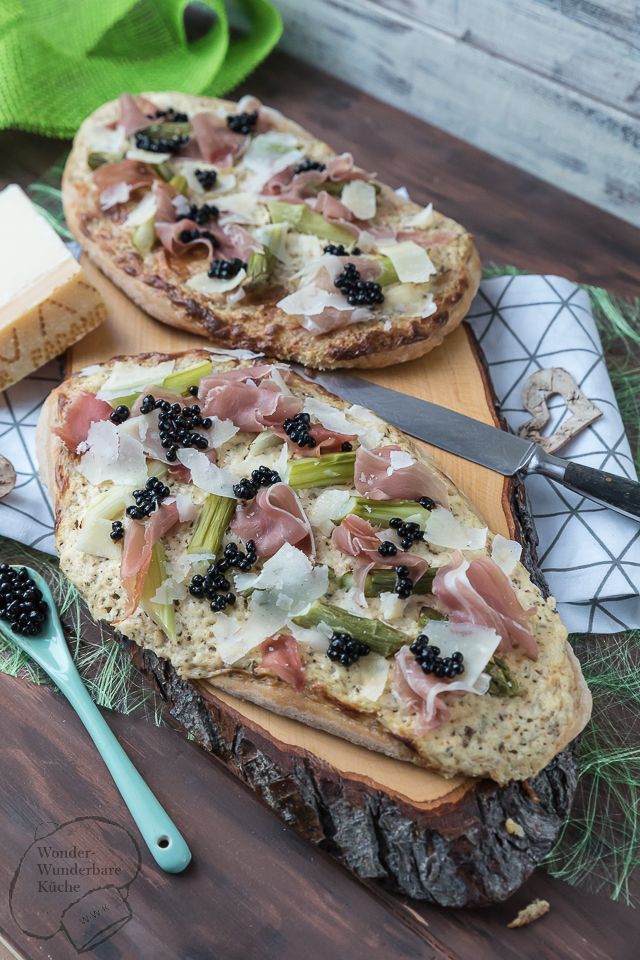 Rezeptbild: Rahmfleckerl mit Grana Padano, Prosciutto di San Daniele und Balsamico-Kaviar