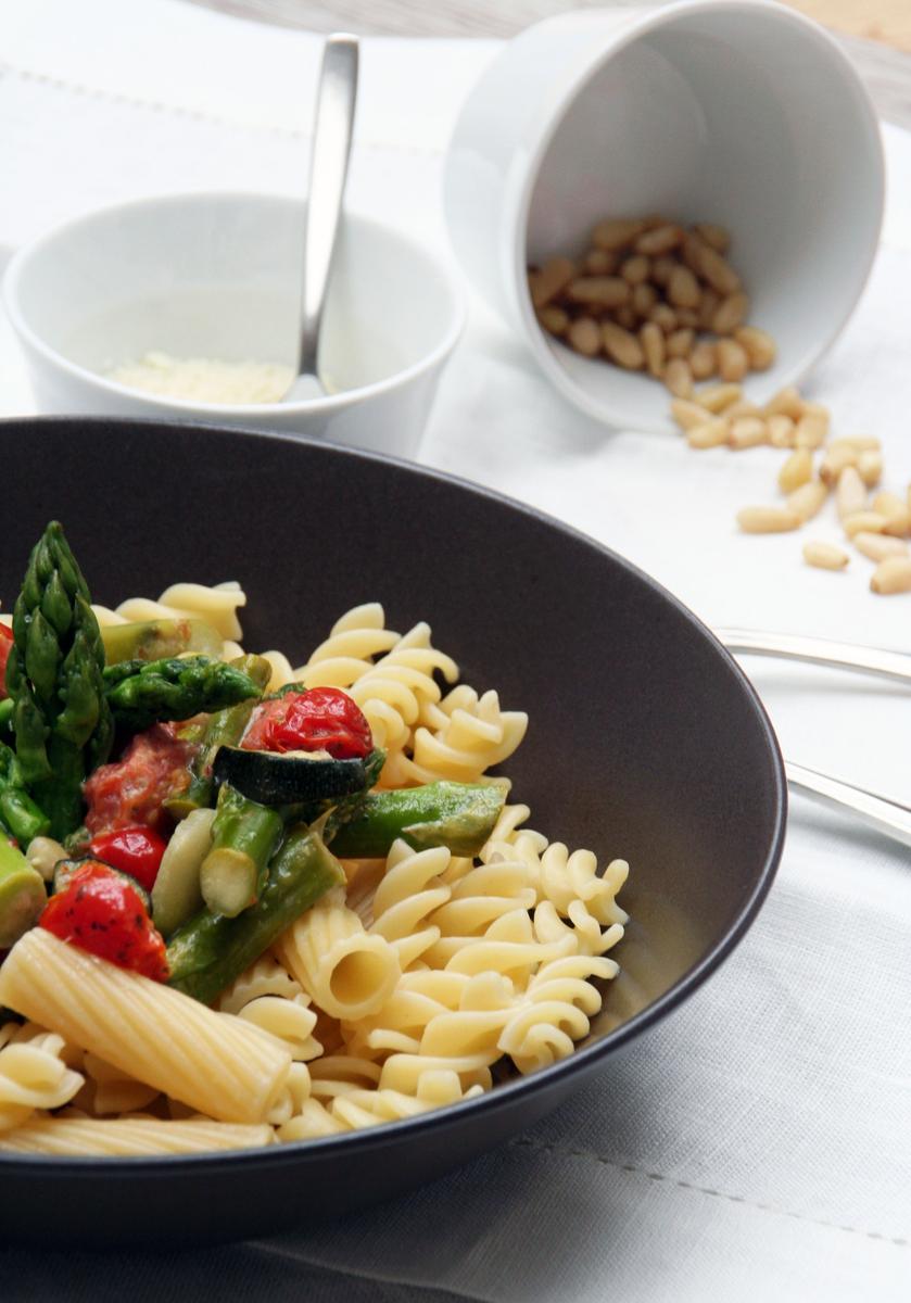 Rezeptbild: Pasta mit grünem Spargel und Tomaten