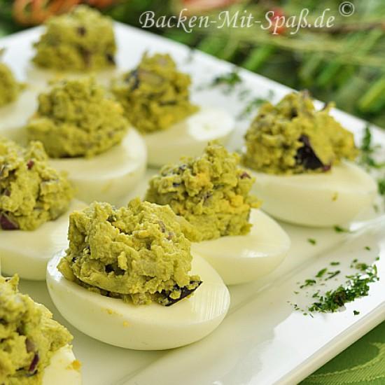 Rezeptbild: Gefüllte Eier mit Avocado