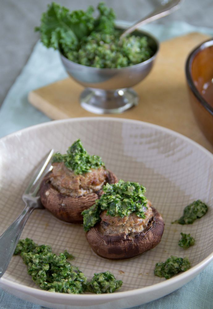 Rezeptbild: Champignons mit Hack & Pilz-Kohl-Pesto