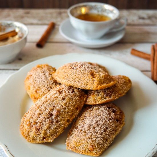 Rezeptbild: Zimt-Krokant-Madeleines