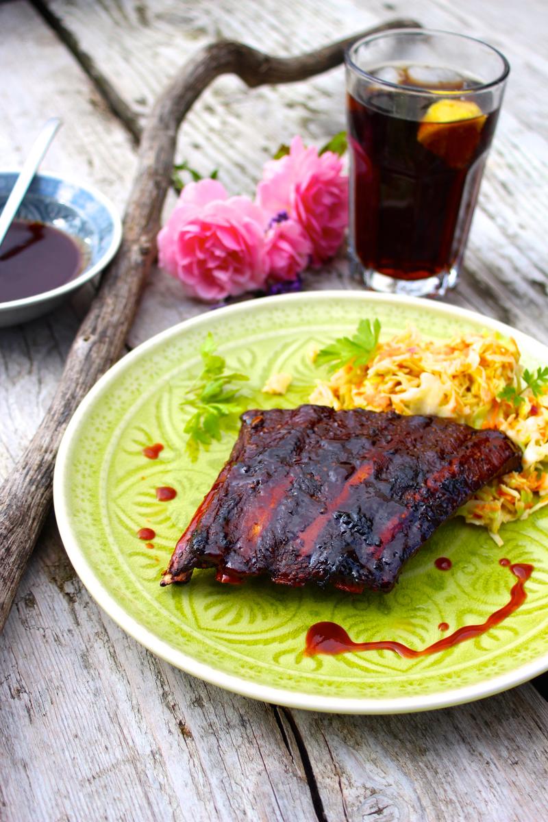 Rezeptbild: Spare-Ribs (aus dem Ofen!) mit Coleslaw