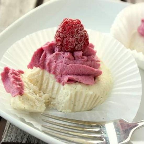 Rezeptbild: Raw & Frozen Himbeer Cupcake