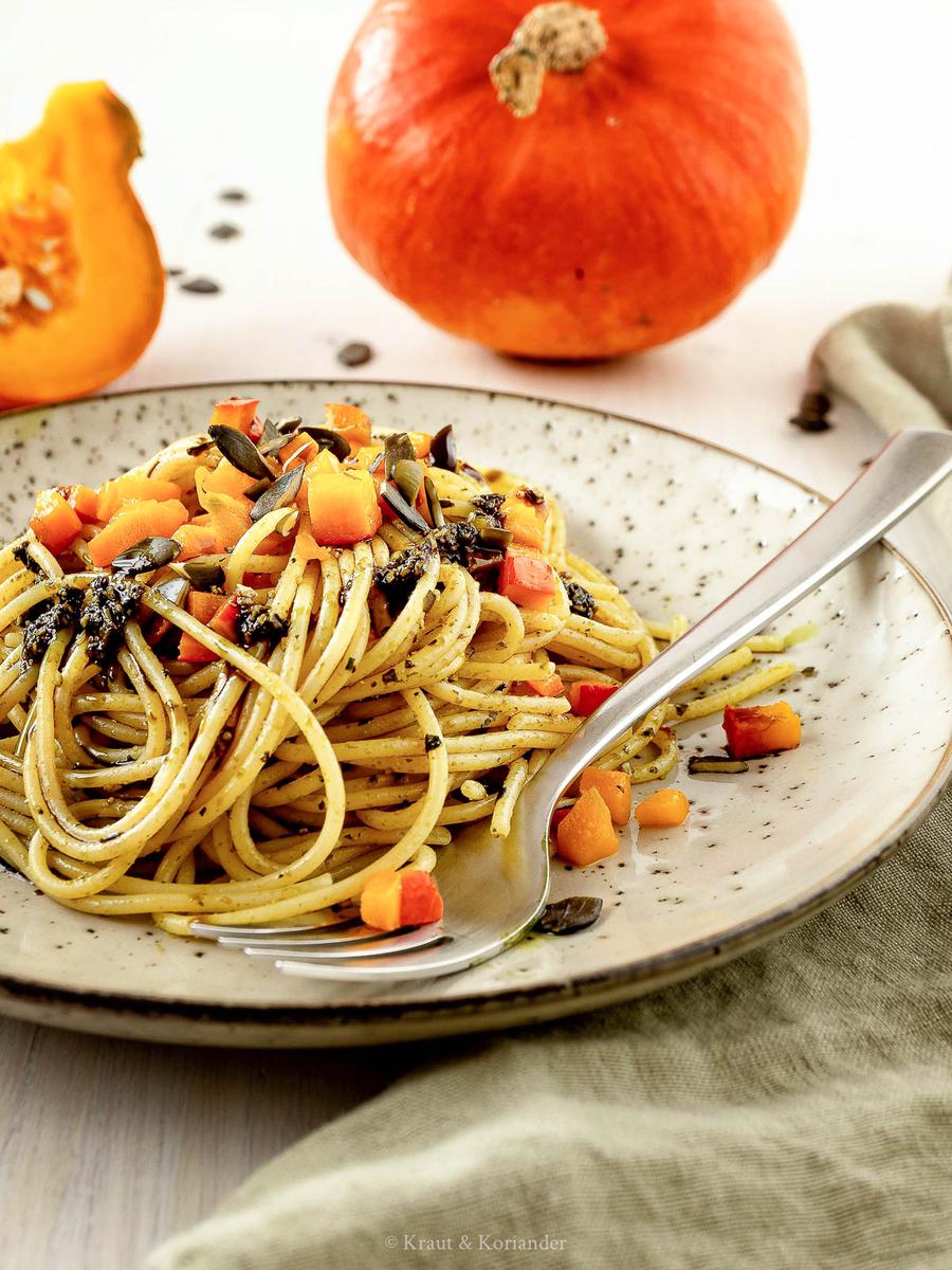 Rezeptbild: Vegane Spaghetti mit Kürbiskernpesto