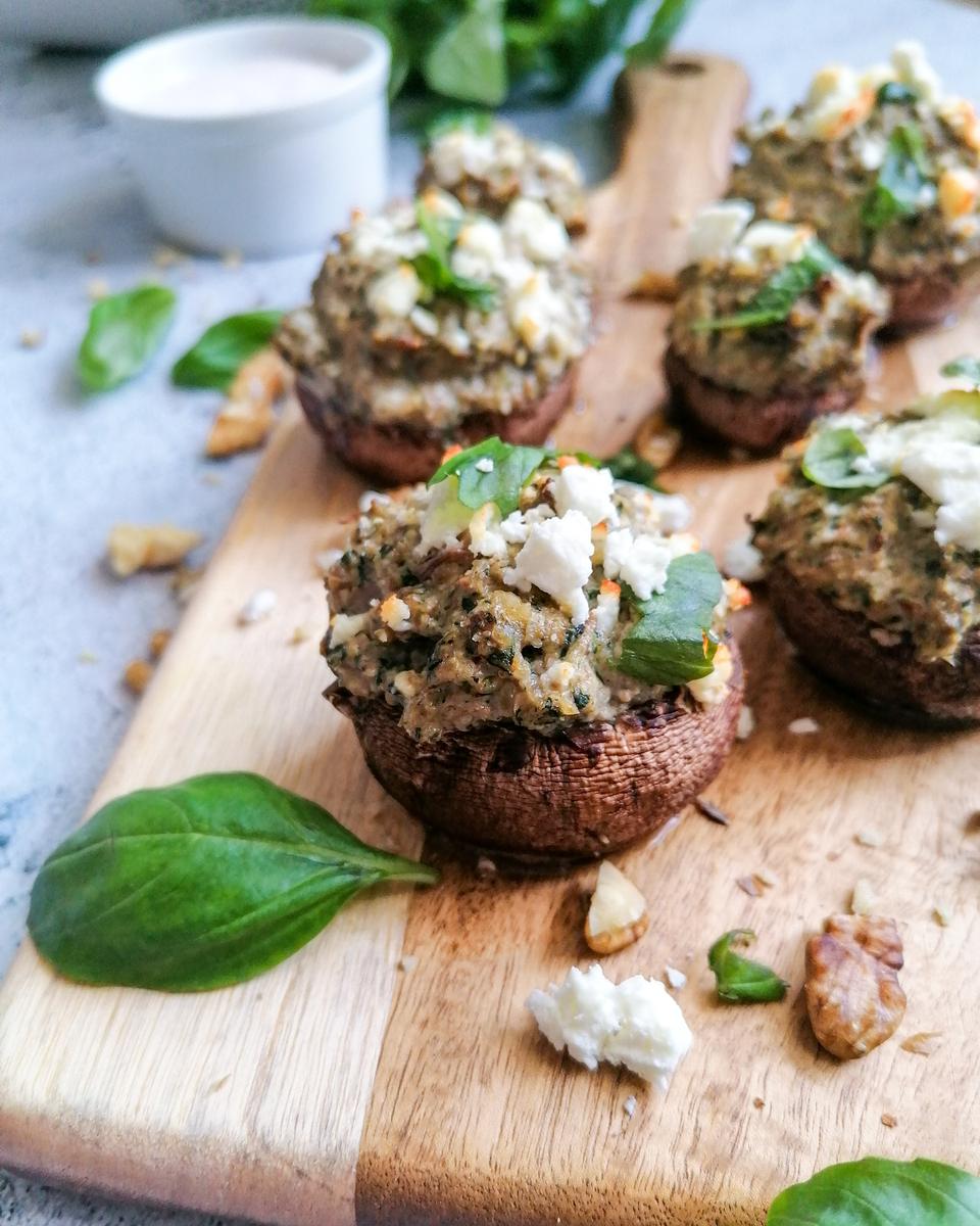 Rezeptbild: Gefüllte Champignons mit Spinat, Walnüssen und Ricotta