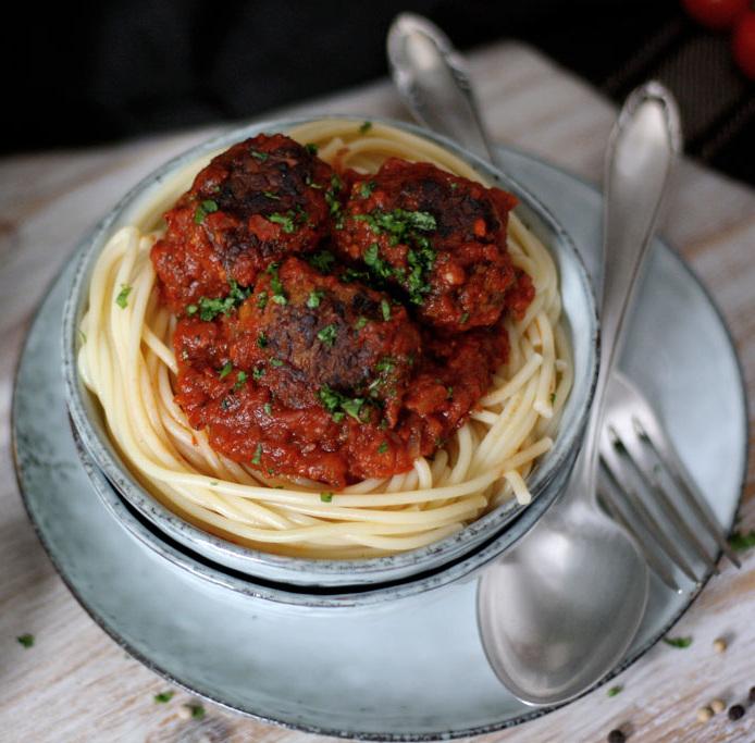Rezeptbild: Vegetarische Fleischbällchen in Marinarasauce