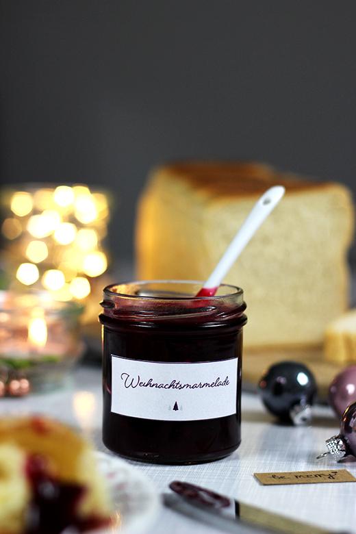 Rezeptbild: Weihnachtsmarmelade mit Cranberries, Orange und Zimt