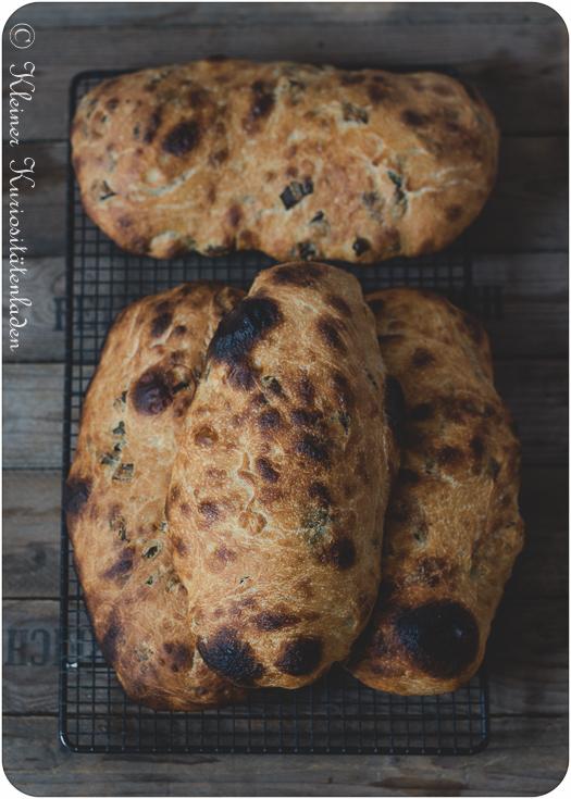 Rezeptbild: Bärlauchfocaccia mit Bärlauchquark