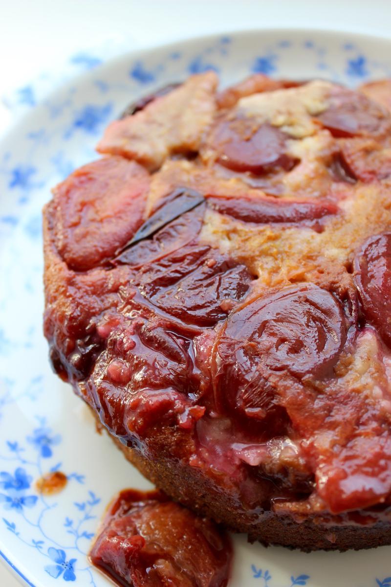 Rezeptbild: Zwetschgenkuchen Upside Down. Glutenfrei.