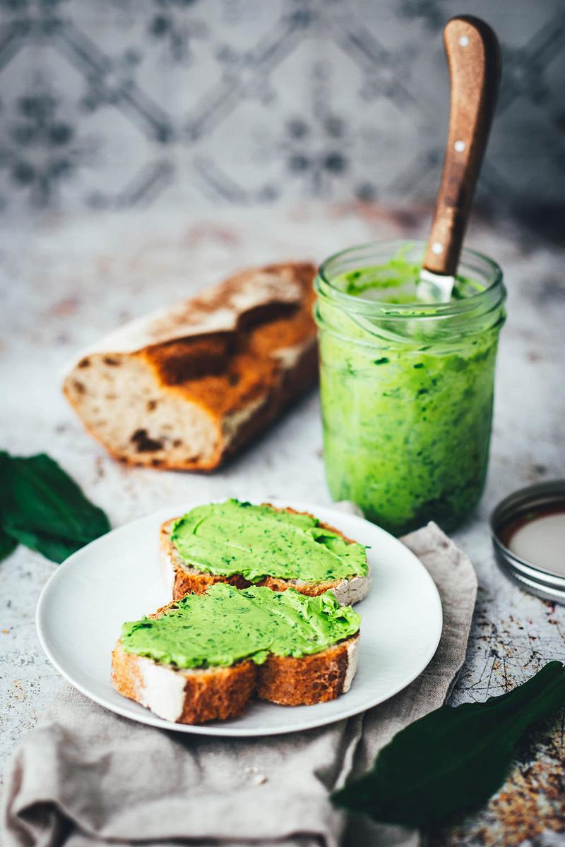 Rezeptbild: Einfache Bärlauch-Butter – Rezept mit und ohne Thermomix