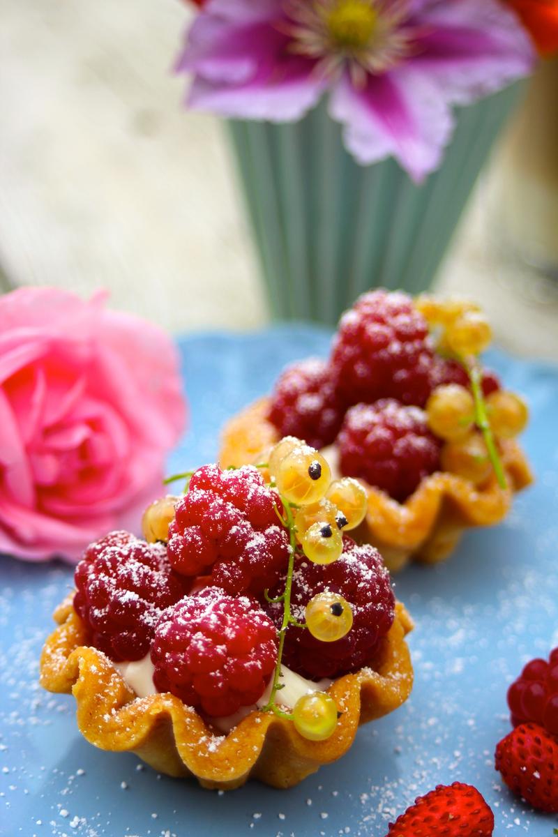 Rezeptbild: Tartelettes mit Himbeeren und Mascarponecreme à la Ottolenghi