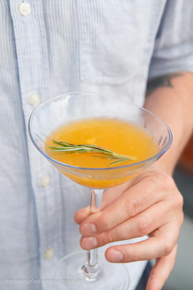 Rezeptbild: New Clover Club – ein fruchtig-sommerlicher Aperitif mit Gin