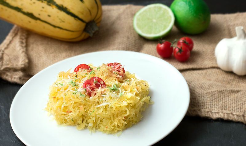 Rezeptbild: Spaghettikürbis mit Chili & Tomaten