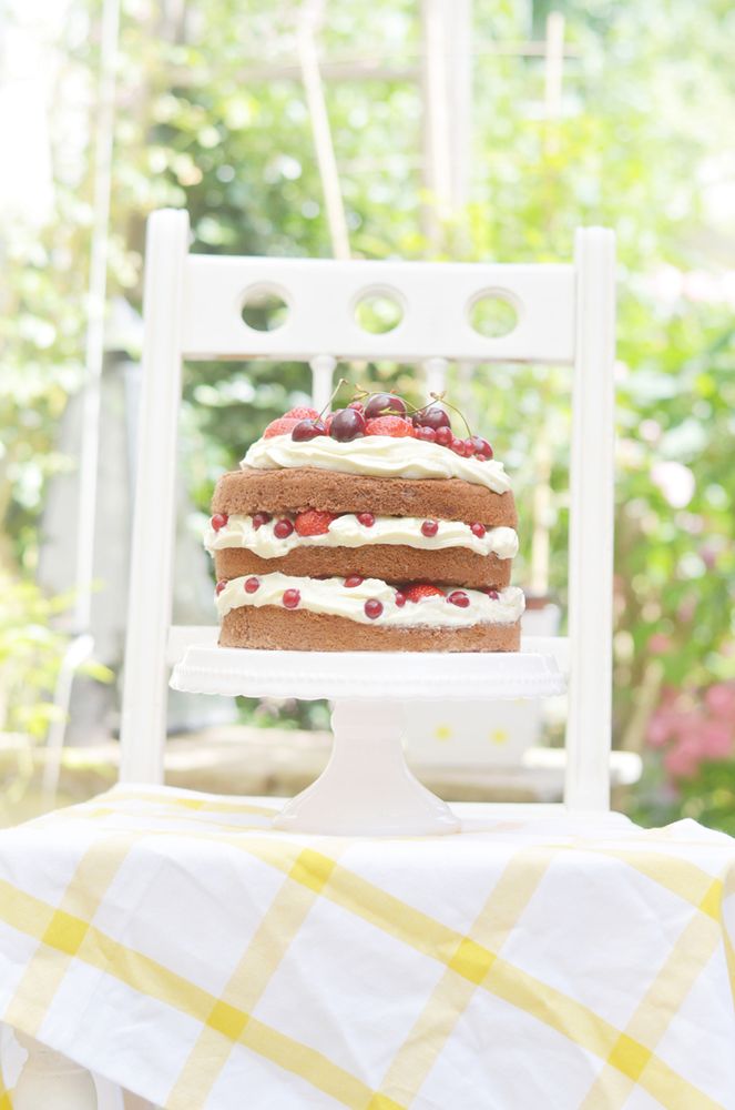 Rezeptbild: Naked Cake mit Beeren