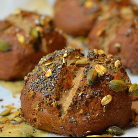 Rezeptbild: Vollkorn-Laugenbrötchen