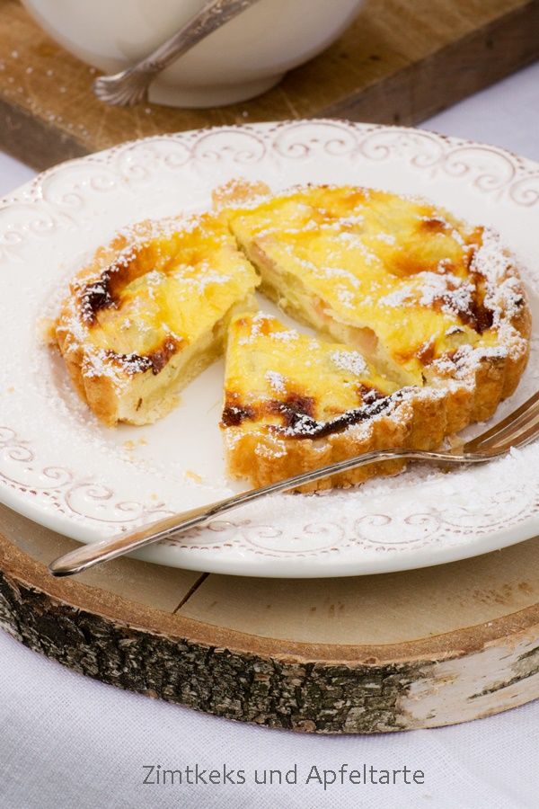 Rezeptbild: Rhabarber-Schmand-Tartelettes