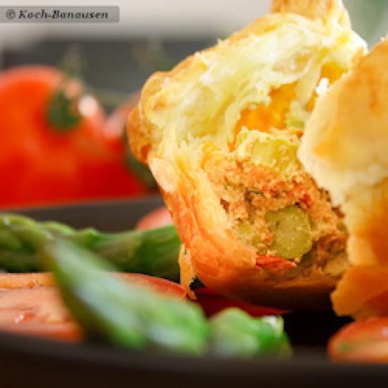 Rezeptbild: Spargel im Sack mit Tomaten und Zitronenmelisse