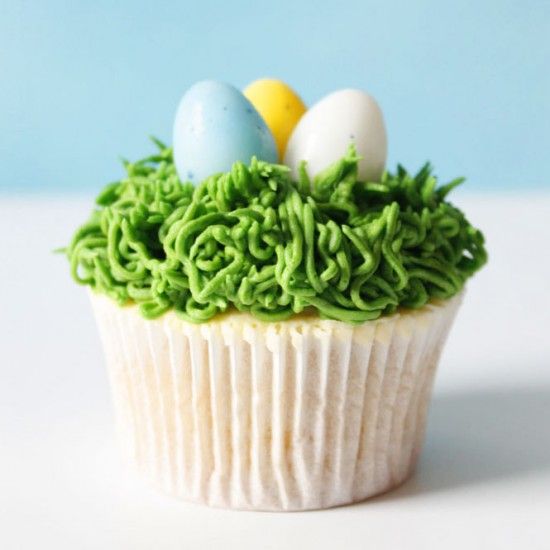Rezeptbild: Oster Dessert Idee: Osternest Cupcakes mit Ostereiern