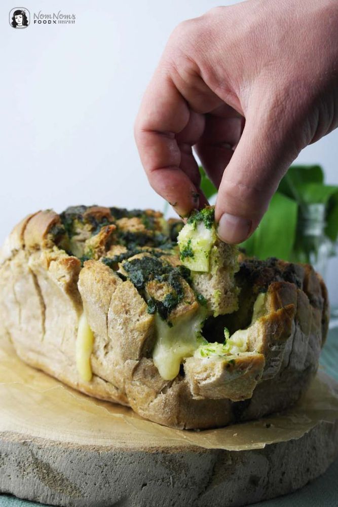 Rezeptbild: Herzhaftes Bärlauch Pull-Apart-Bread oder Bärlauch Zupfbrot