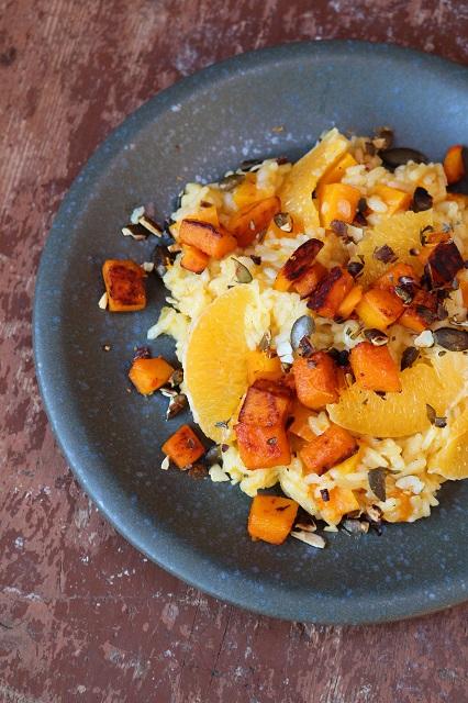 Rezeptbild:  Kürbis-Orangen-Risotto mit Kakaobohnen-Thymian-Topping