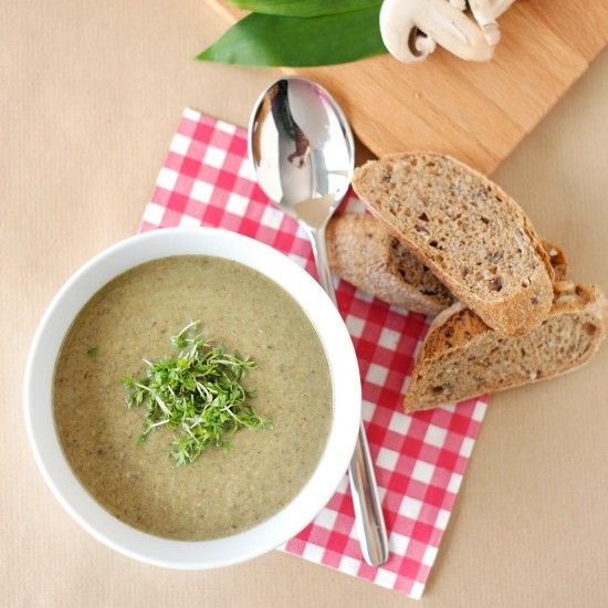 Rezeptbild: Champignon-Bärlauch-Suppe