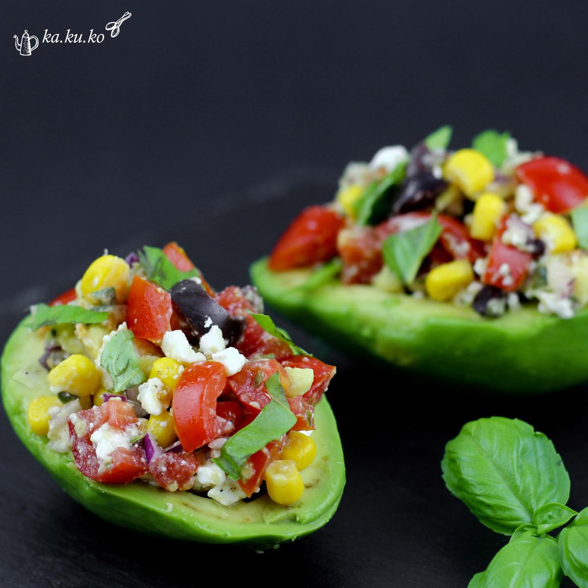 Rezeptbild: Mediterran gefüllte Avocado