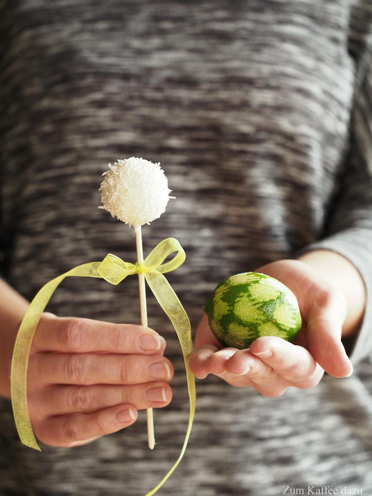 Rezeptbild: Kokos-Cake Pops mit Limette