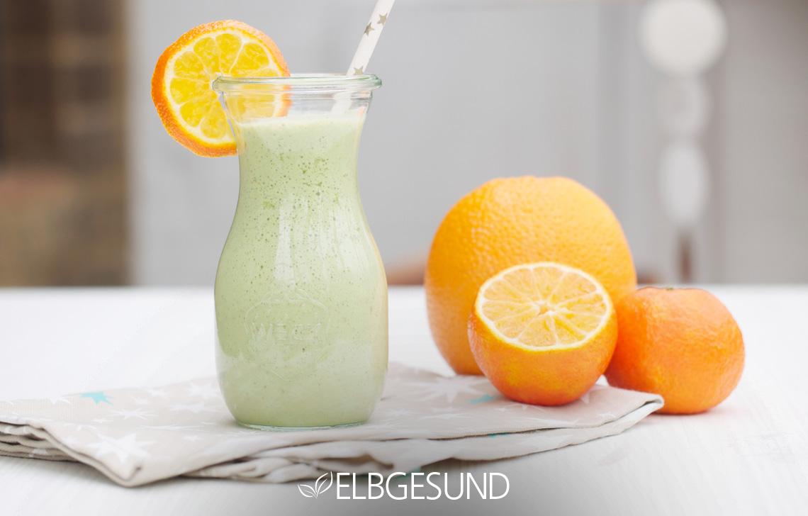 Rezeptbild: Fruchtiger Power-Drink mit oder ohne Weizengras