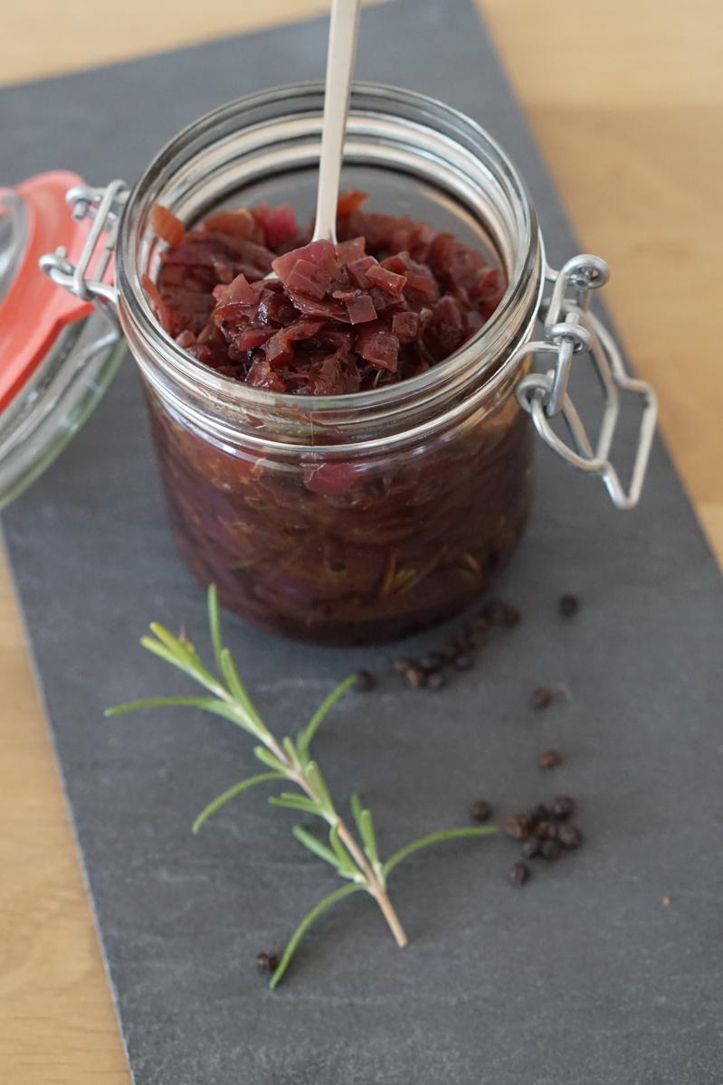 Rezeptbild: Red Onion Jam - Marmelade aus roten Zwiebeln
