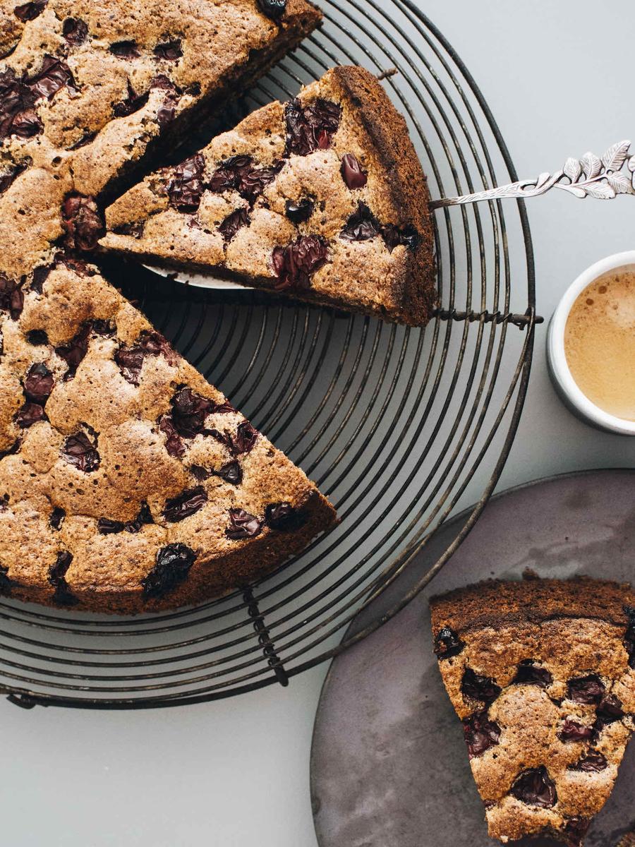 Rezeptbild: KIRSCHKUCHEN MIT SCHOKOLADE