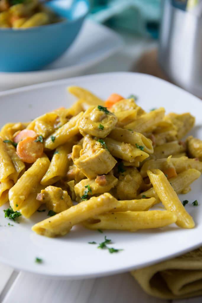 Rezeptbild: Cremige Chicken Curry One Pot Pasta