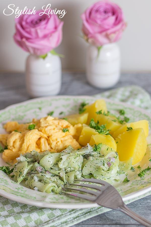 Rezeptbild: Kartoffeln, Gurkensalat nach Tim Mälzer und Rührei