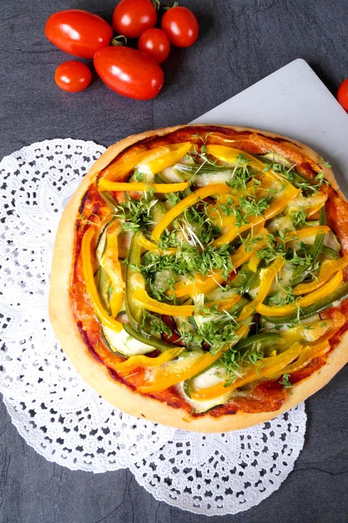Rezeptbild: Gemüse Dinkelpizza 