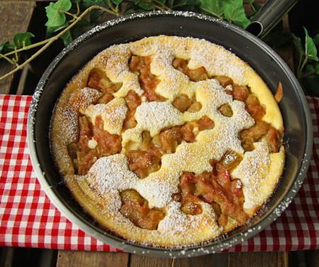 Rezeptbild: Quark-Rhabarber-Omelette