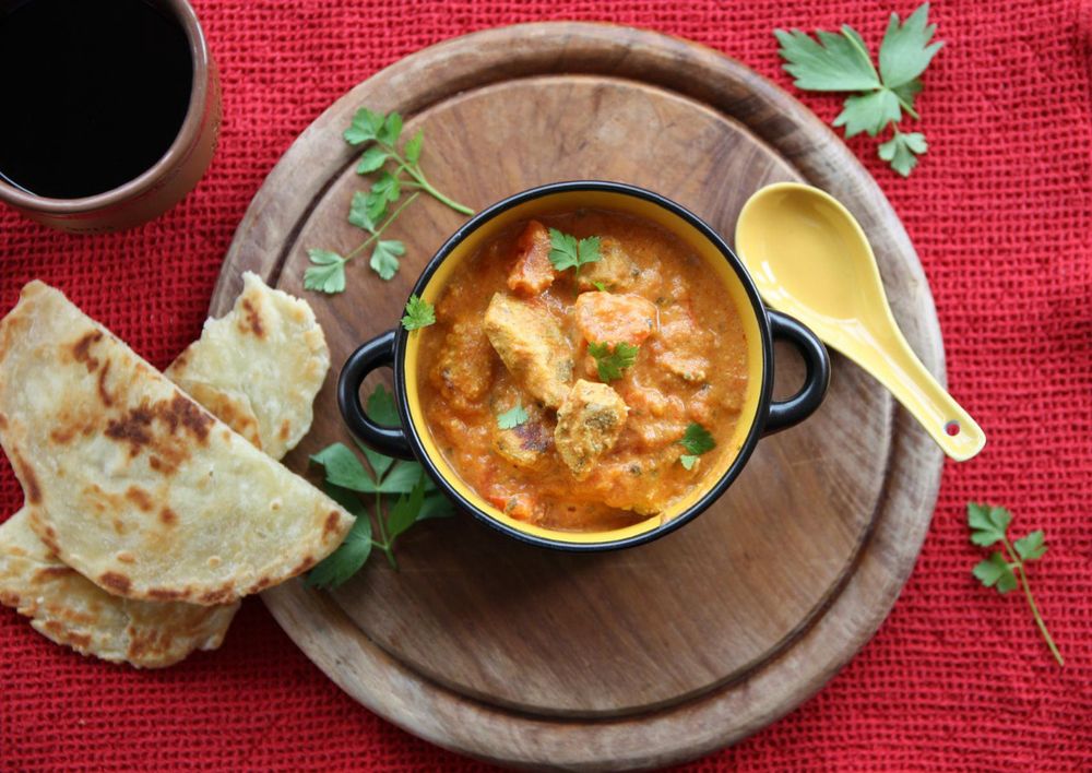 Rezeptbild: Chicken Tikka Masala mit Naanbrot