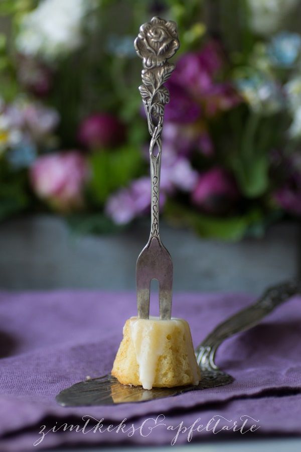 Rezeptbild: Holunder-Mini-Gugl