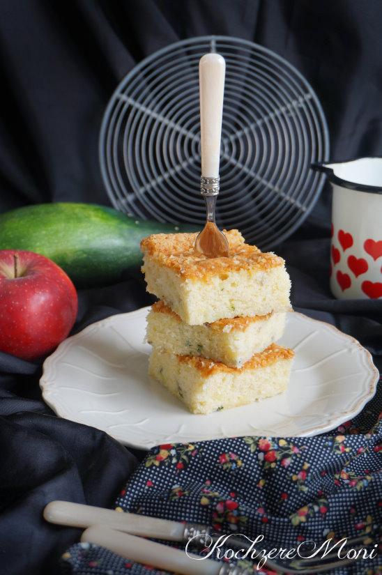 Rezeptbild: Zucchini Apfel Kuchen vom Blech